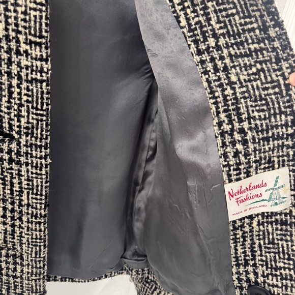 Beautiful Vintage Harrods of London Tweed Wool Suit, Size 4 - Picture 4 of 8